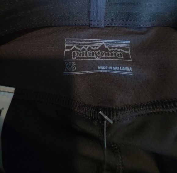 PATAGONIA Velocity Running Capris Legging  Black NWT XS - Picture 10 of 16